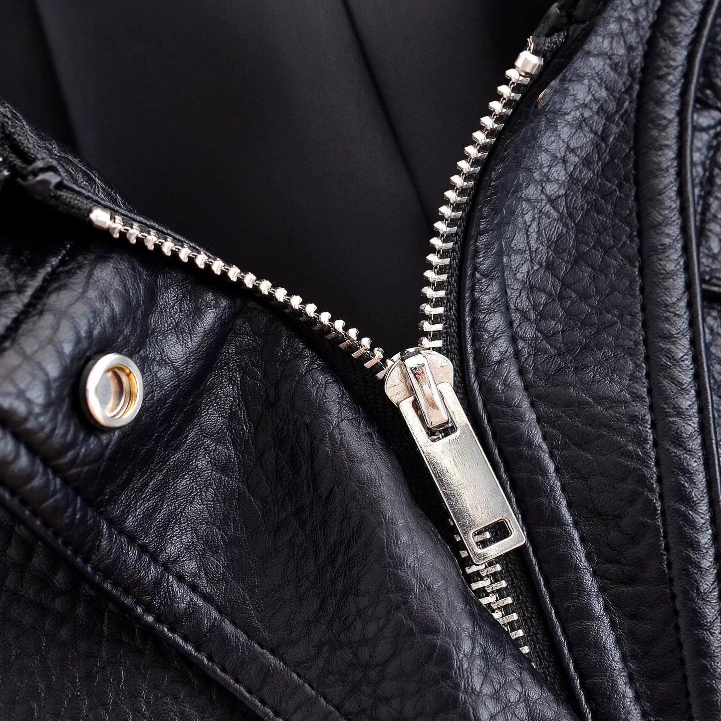 Shoulder texture texture PU zipper jacket for women